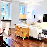 Luxury Mondrian Market Square Iii Lejlighedshotel 4*