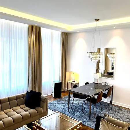 Aparthotel Luxury Mondrian Market Square Iii Warsaw