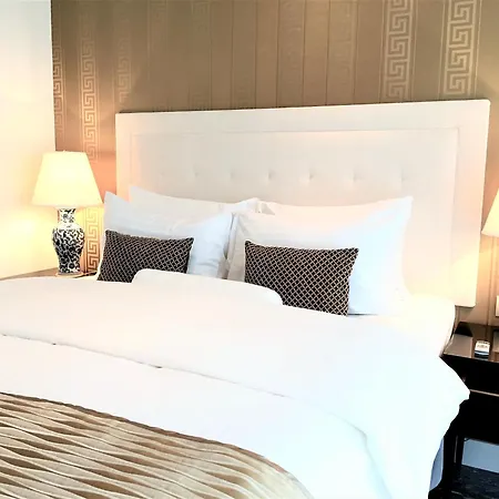 Aparthotel Luxury Mondrian Market Square Iii Warsaw