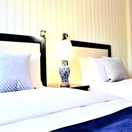Aparthotel Luxury Mondrian Market Square Iii