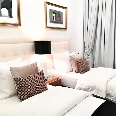 Luxury Mondrian Market Square Iii Aparthotel