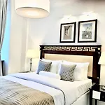 Luxury Mondrian Market Square Iii 4* Warschau