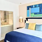 Luxury Mondrian Market Square Iii 4* Warschau