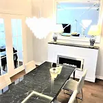 Luxury Mondrian Market Square Iii Aparthotel Warschau