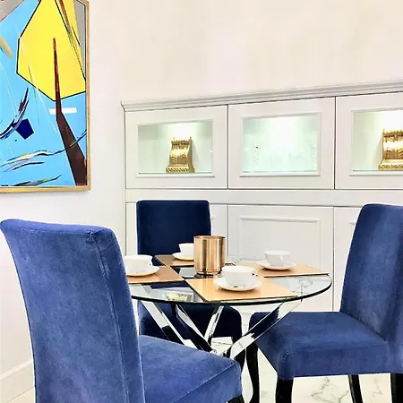 Luxury Mondrian Market Square Iii ワルシャワ