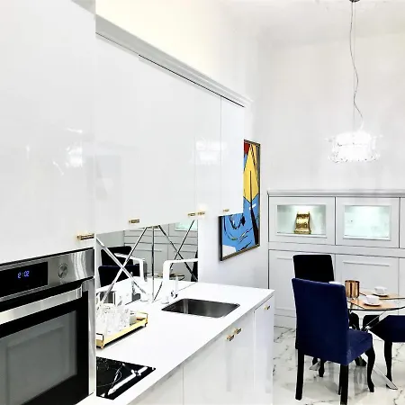 Luxury Mondrian Market Square Iii Апарт-отель 4*