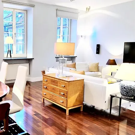 Luxury Mondrian Market Square Iii Apartmanhotel *